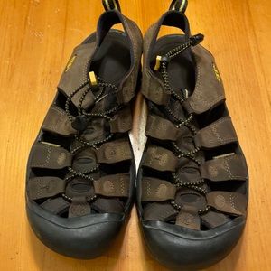 Men’s Keen Shoes